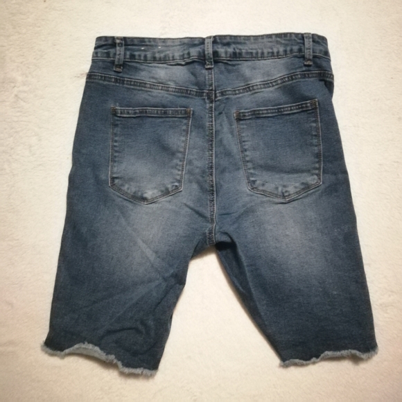 Bluenotes Distressed High Rise Bermuda Jean Shorts - Picture 4 of 4